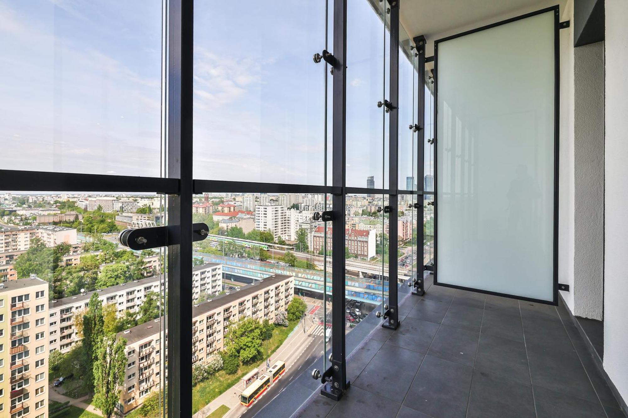 Kasprzaka 29 Wola Tower Free Garage By Perfect Warschau